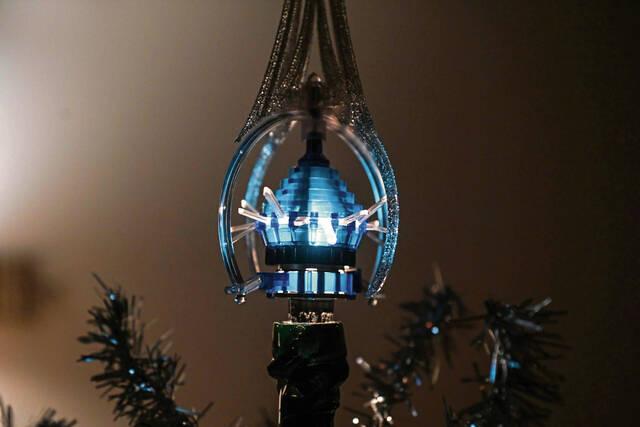 9101902_web1_gtr-heirloomdecorations002-121025