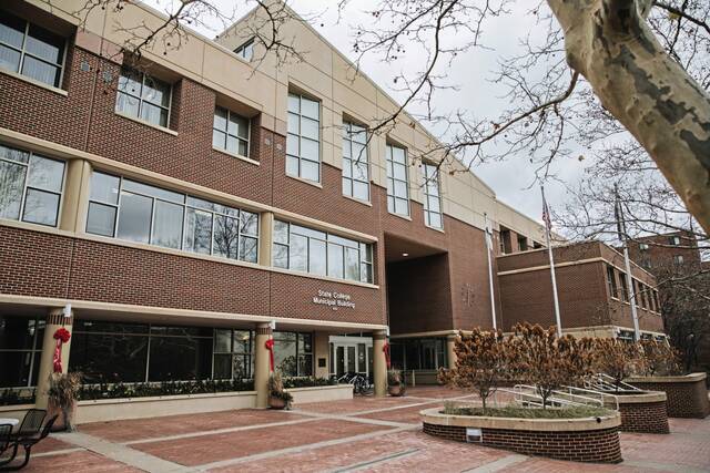 9139168_web1_spotrapes1